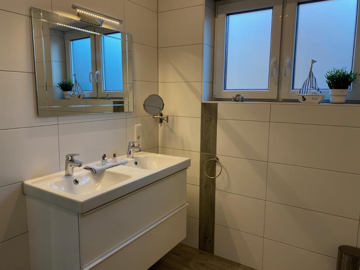 Haus Pirola Esens Apartment Ngoại thất bức ảnh